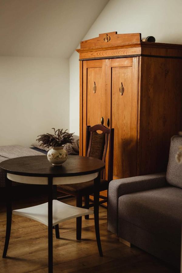 Lawendowa Stajnia Bed & Breakfast Lwowek Slaski Ngoại thất bức ảnh