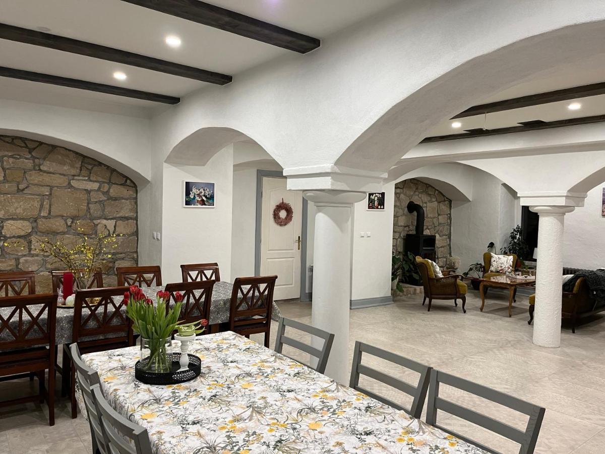Lawendowa Stajnia Bed & Breakfast Lwowek Slaski Ngoại thất bức ảnh